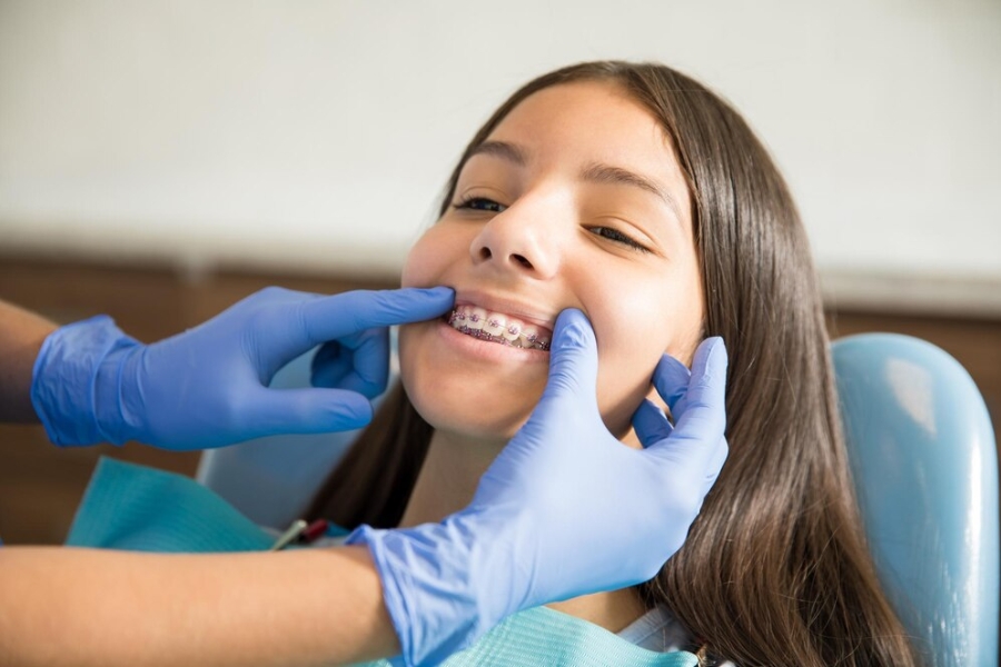 maintain your smile after orthodontic treatment